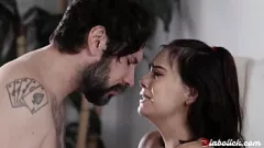 play La hijastra Violet Starr no puede conseguir suficiente polla en la intensa escena 4