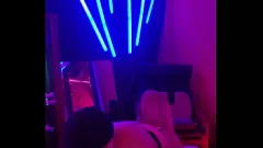 play Милфа Bootylicous80 и Colossus7078 поклоняются ее заднице, и она сосет его чудовищный член