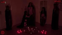 Odtwórz Rytuał satanistyczny idzie nie tak: amatorska orgia z wytryskami