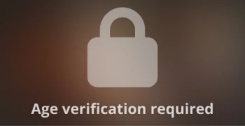 Порнозвезда Halle Von